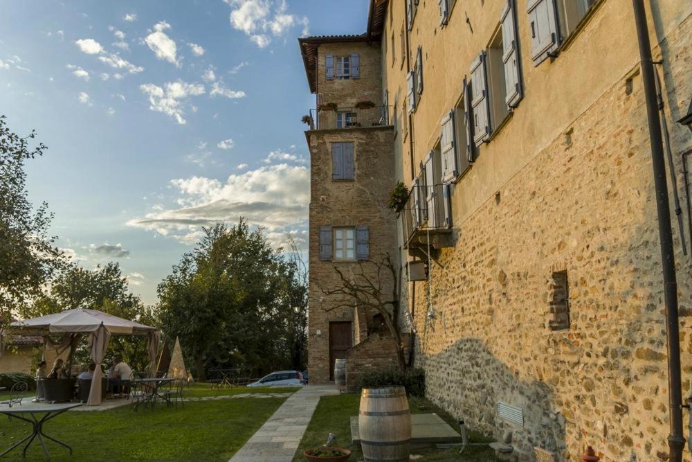 Готель Antico Borgo Кунео Екстер'єр фото